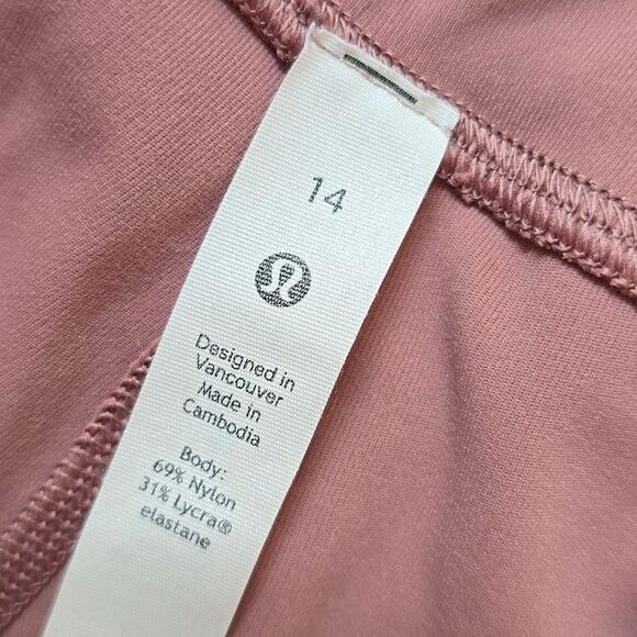 Lululemon | Mauve High-Waisted Calf Length Leggings - Picture 4 of 7